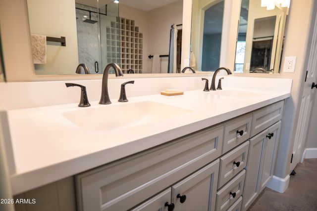 42812 N 22ND Street, New River, AZ 85087