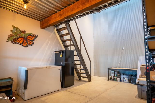 42812 N 22ND Street, New River, AZ 85087