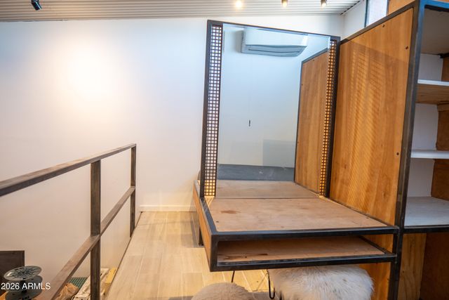 42812 N 22ND Street, New River, AZ 85087