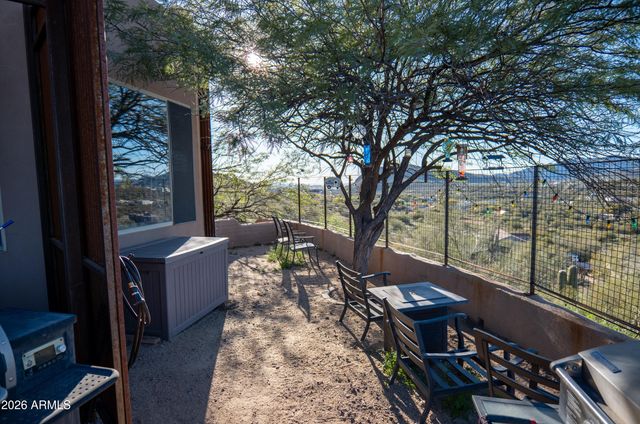 42812 N 22ND Street, New River, AZ 85087