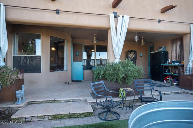 42812 N 22ND Street, New River, AZ 85087