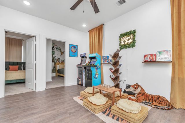 3127 Bolt Street, Houston, TX 77051