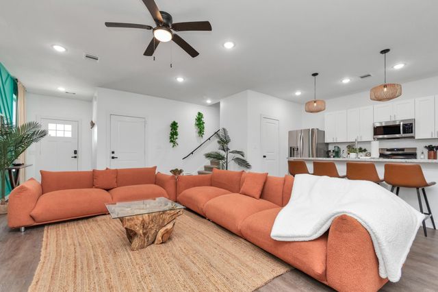 3127 Bolt Street, Houston, TX 77051