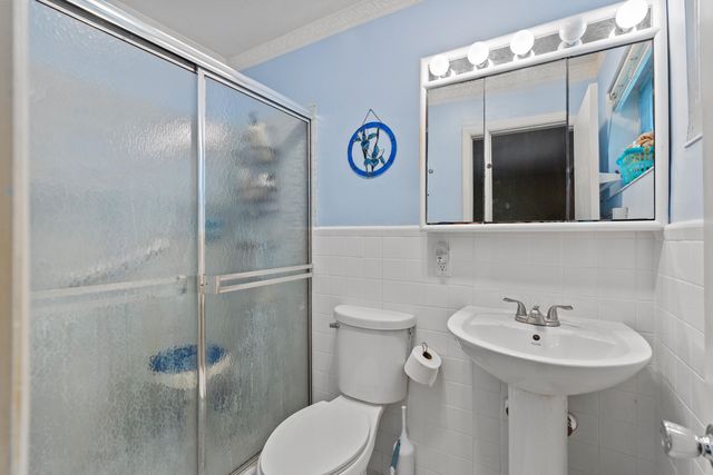 1111 NW 85TH Way, Pembroke Pines, FL 33024
