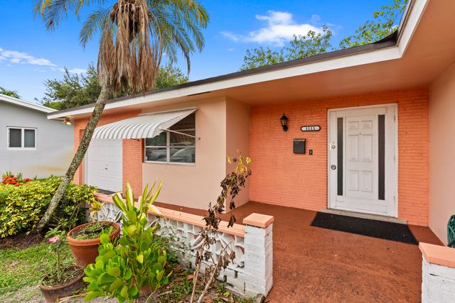 1111 NW 85TH Way, Pembroke Pines, FL 33024
