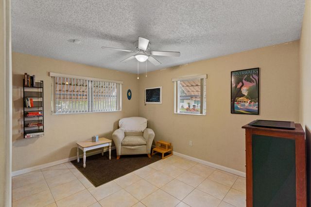 1111 NW 85TH Way, Pembroke Pines, FL 33024
