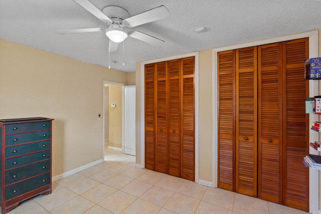 1111 NW 85TH Way, Pembroke Pines, FL 33024