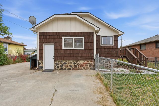 3807 E 26th Ave, Spokane, WA 99223