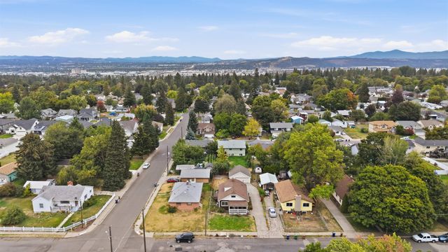 3807 E 26th Ave, Spokane, WA 99223