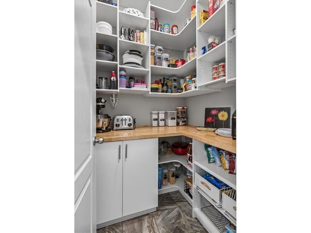 21470 E Union Dr, Aurora, CO 80015