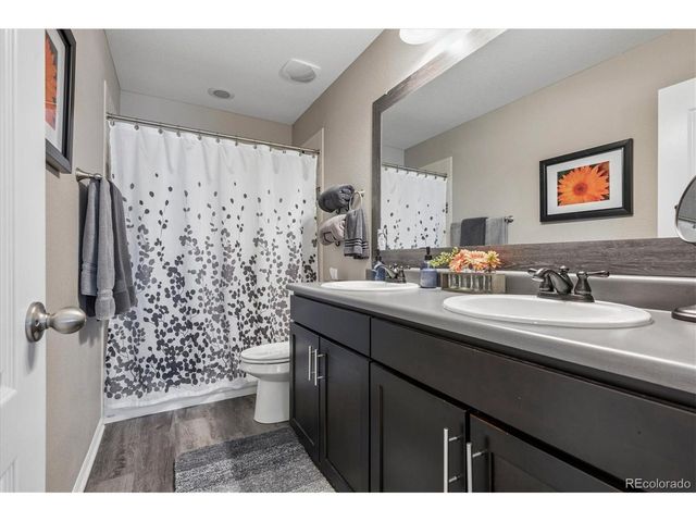 21470 E Union Dr, Aurora, CO 80015