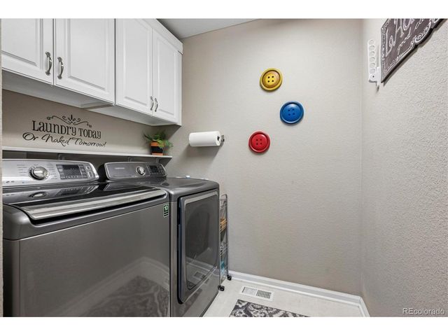 21470 E Union Dr, Aurora, CO 80015