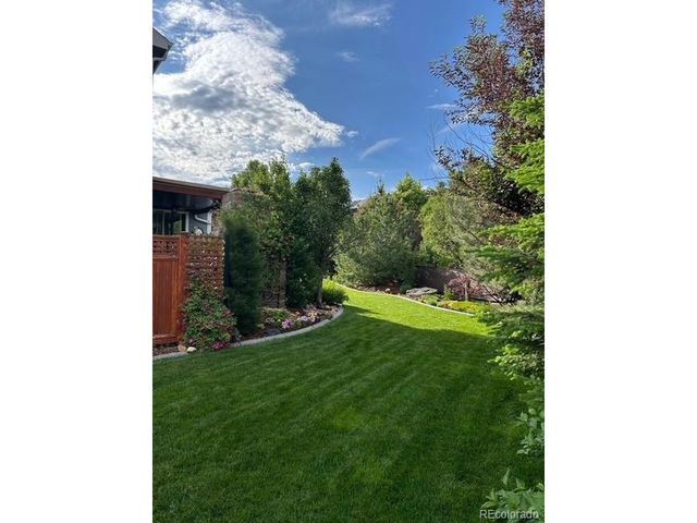 21470 E Union Dr, Aurora, CO 80015