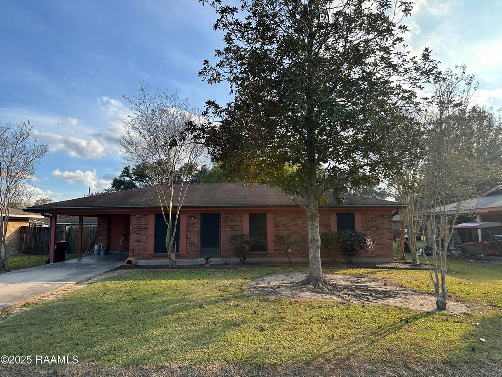 117 Collins Drive, Carencro, LA 70520