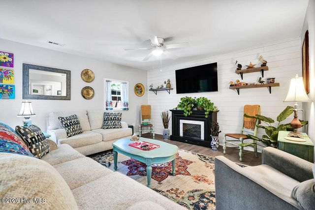 2600 Midway Road SE, Bolivia, NC 28422