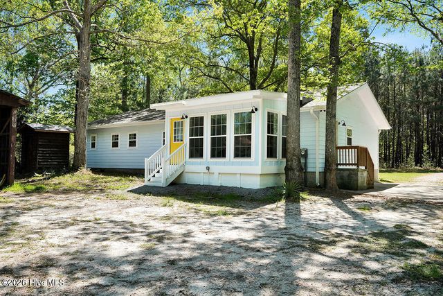 2600 Midway Road SE, Bolivia, NC 28422