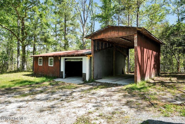 2600 Midway Road SE, Bolivia, NC 28422