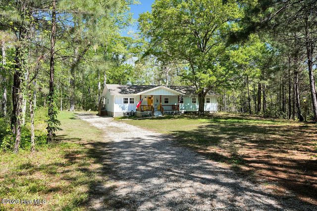 2600 Midway Road SE, Bolivia, NC 28422