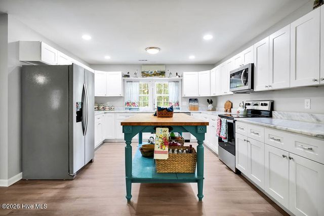 2600 Midway Road SE, Bolivia, NC 28422