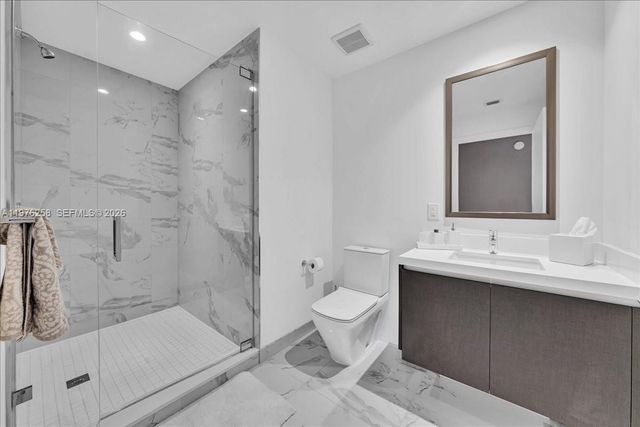 851 NE 1st Ave 3711, Miami, FL 33132