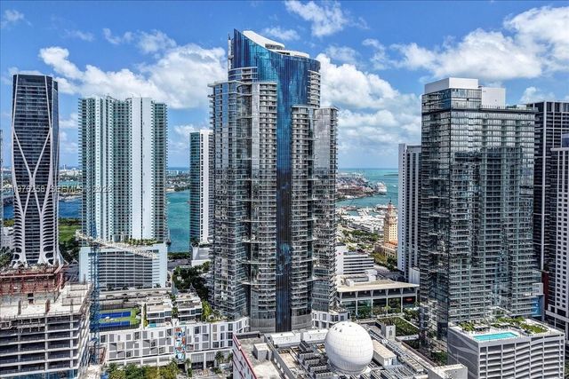851 NE 1st Ave 3711, Miami, FL 33132