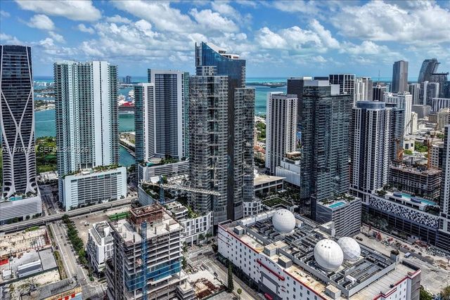 851 NE 1st Ave 3711, Miami, FL 33132