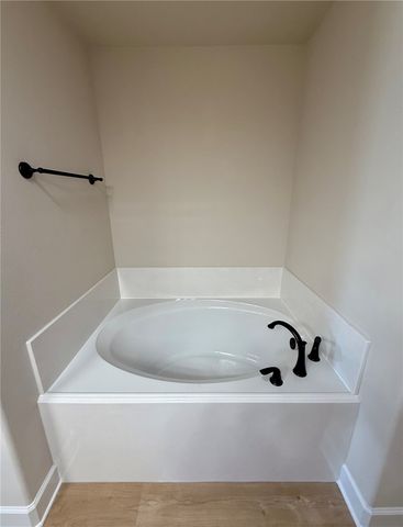 1213 Bridgewater Drive, College Station, TX 77845