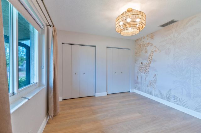 8099 Santa Fe Trail, Boca Raton, FL 33487