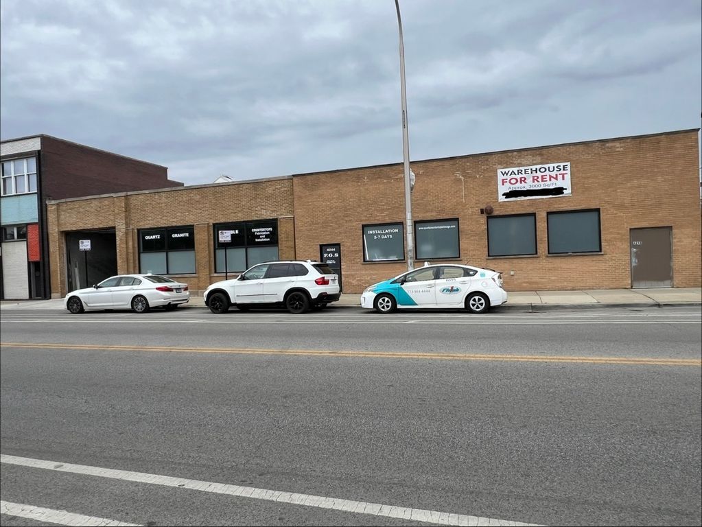 4248 N Elston Avenue, Chicago, IL 60618
