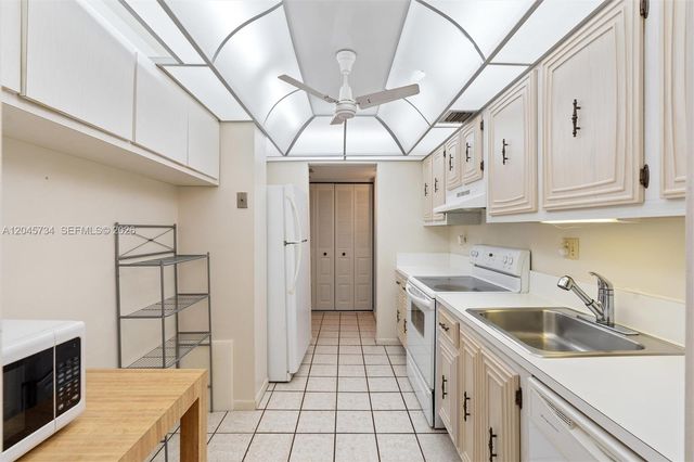 3771 Environ Boulevard 455, Lauderhill, FL 33319