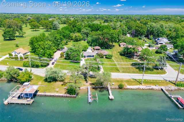25815 West River Road, Grosse Ile Township, MI 48138
