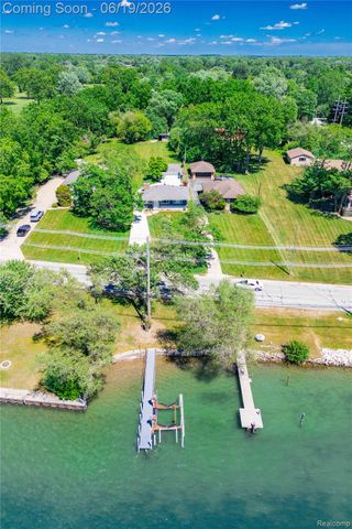 25815 West River Road, Grosse Ile Township, MI 48138