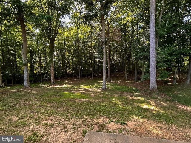 105 WESTMORELAND CT, La Plata, MD 20646