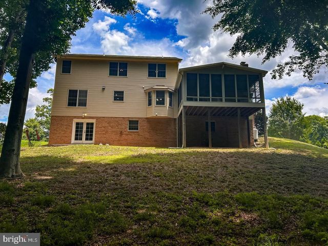 105 WESTMORELAND CT, La Plata, MD 20646