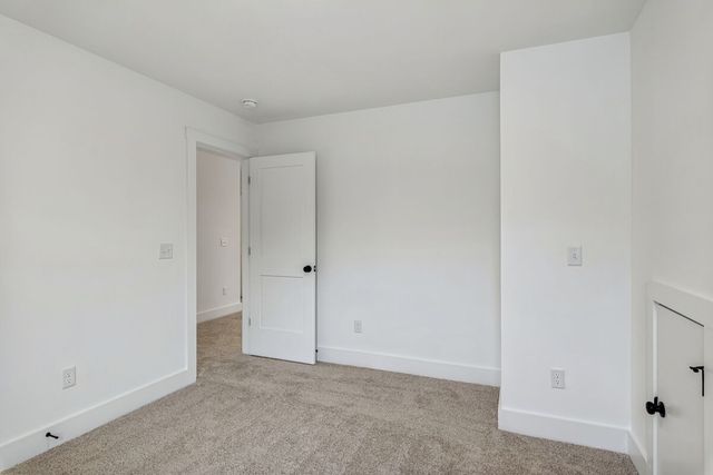112 Hamilton Ln, Lebanon, TN 37087