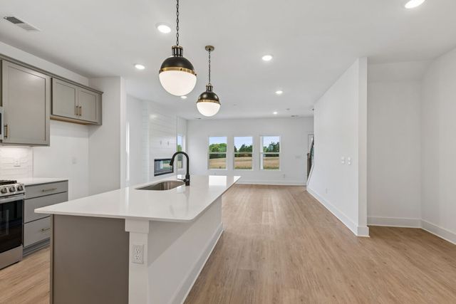112 Hamilton Ln, Lebanon, TN 37087