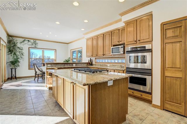 15371 Ridgefield Lane, Colorado Springs, CO 80921