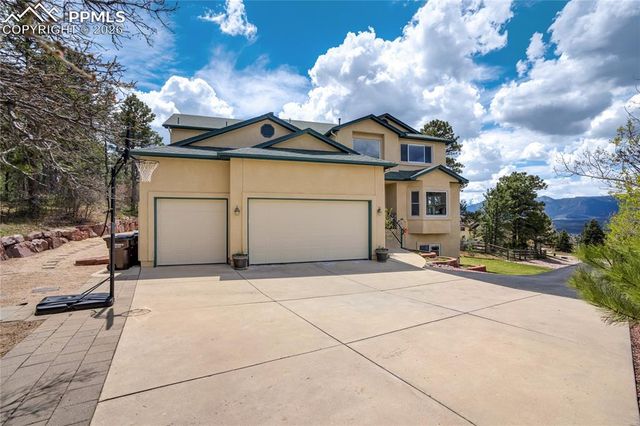 15371 Ridgefield Lane, Colorado Springs, CO 80921