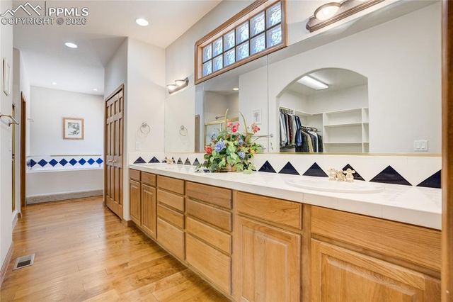 15371 Ridgefield Lane, Colorado Springs, CO 80921