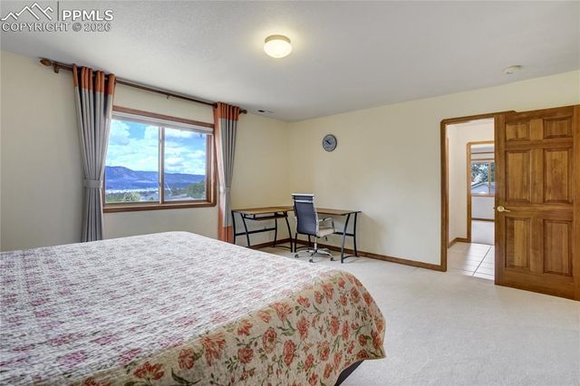 15371 Ridgefield Lane, Colorado Springs, CO 80921