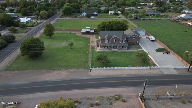 424 E LEHI Road 2, Mesa, AZ 85203