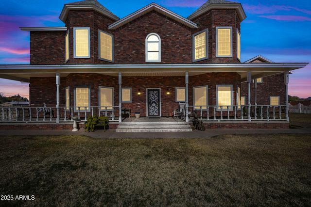 424 E LEHI Road 2, Mesa, AZ 85203