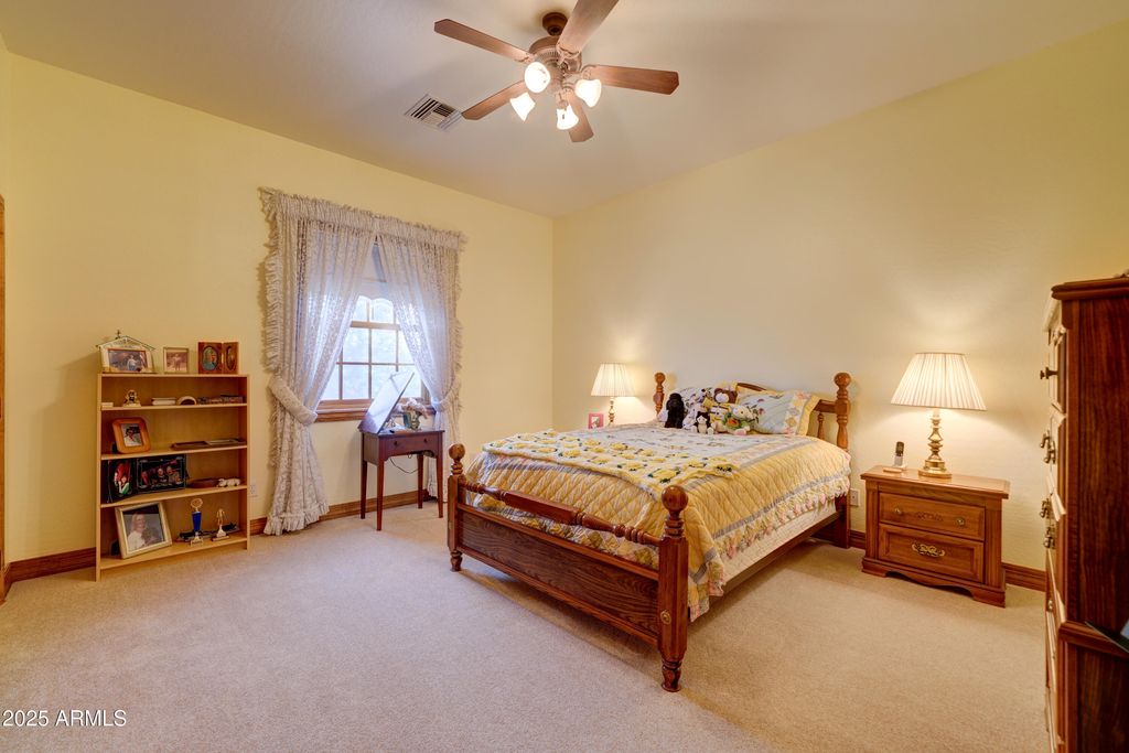 Image 19 of property listing at 424 E LEHI Road 2, Mesa, AZ 85203