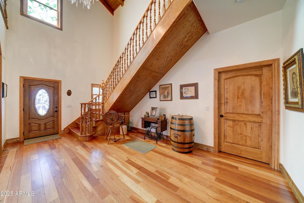 Image 8 of property listing at 424 E LEHI Road 2, Mesa, AZ 85203