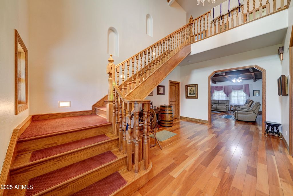 Image 9 of property listing at 424 E LEHI Road 2, Mesa, AZ 85203