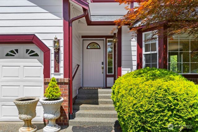 2004 15th Avenue SW, Olympia, WA 98502