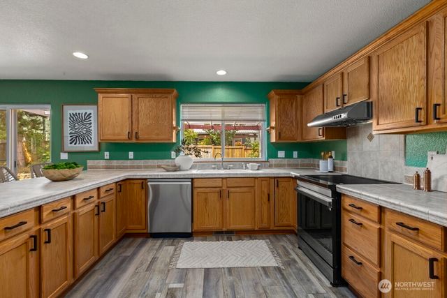2004 15th Avenue SW, Olympia, WA 98502