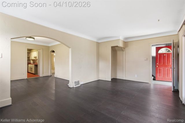 10388 Cedarlawn Street, Detroit, MI 48204