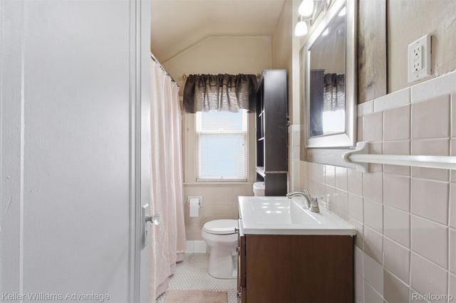 10388 Cedarlawn Street, Detroit, MI 48204