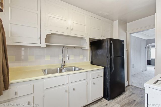 10388 Cedarlawn Street, Detroit, MI 48204